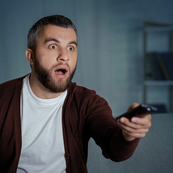 Apple, Samsung, Google : les marques disent-elles la vérité sur leurs smartphones ? Leurs “petits mensonges” pointés du doigt