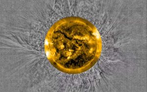 Le vent solaire « lent » mérite-t-il encore son nom ? Une étude révèle qu’il est 4 fois plus rapide que prévu