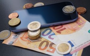 Les utilisateurs de smartphones restent de plus en plus chez la même marque (mais préfèrent toujours les iPhone)