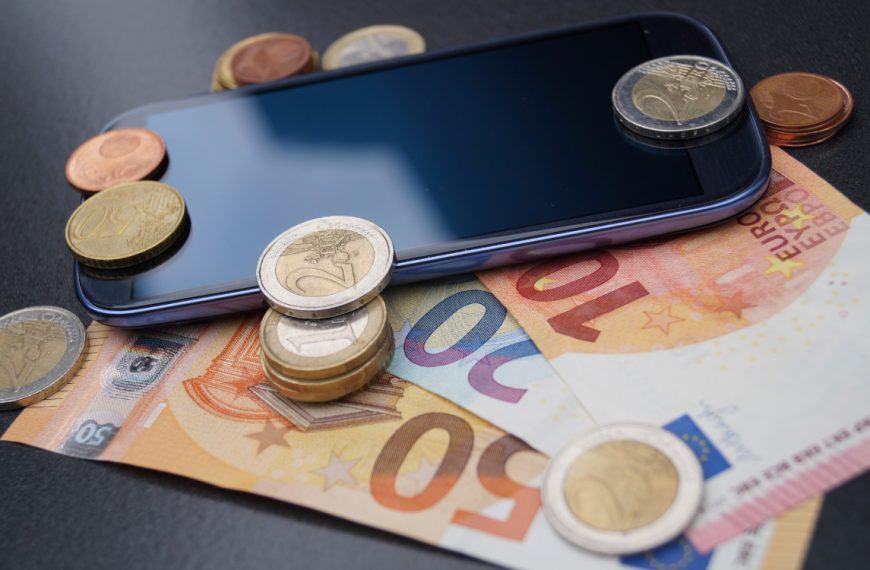 Les utilisateurs de smartphones restent de plus en plus chez la même marque (mais préfèrent toujours les iPhone)