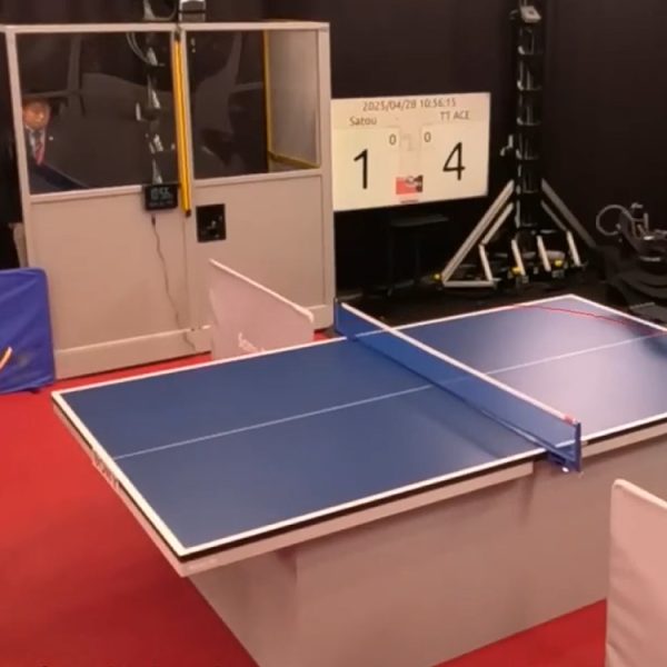Le robot IA Ace bat des champions de ping-pong avec un coup jugé impossible