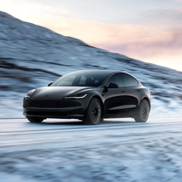 Tesla n’a jamais eu autant de voitures invendues, une baisse des prix en vue ?