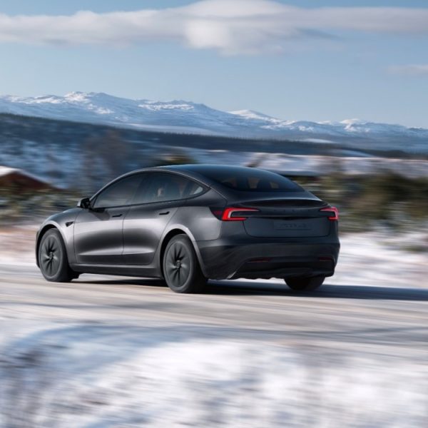 Cette Tesla pas chère que tout le monde attendait serait de nouveau en développement