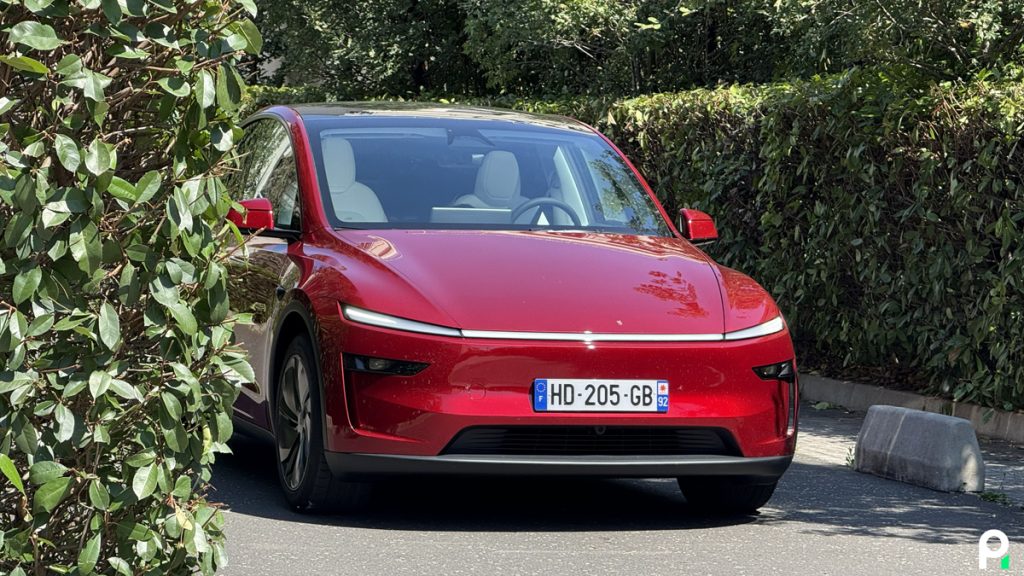 Tesla règle enfin le défaut qui agaçait ses conducteurs par temps de pluie depuis des années