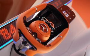 Après Tesla, Mercedes tente de démocratiser le volant yoke
