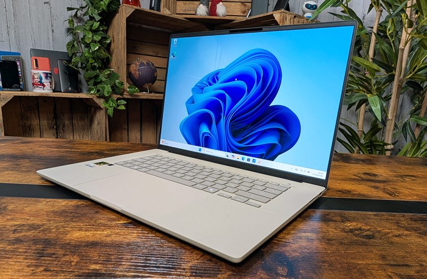 Test Asus Zenbook A16 : quand la philosophie Apple peut aussi dominer Windows