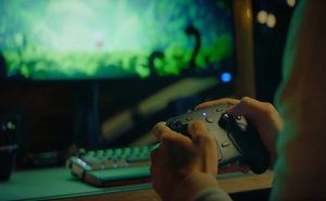 Pourquoi le Steam Controller sort avant la Steam Machine ? Valve répond (et vous connaissez déjà la réponse)