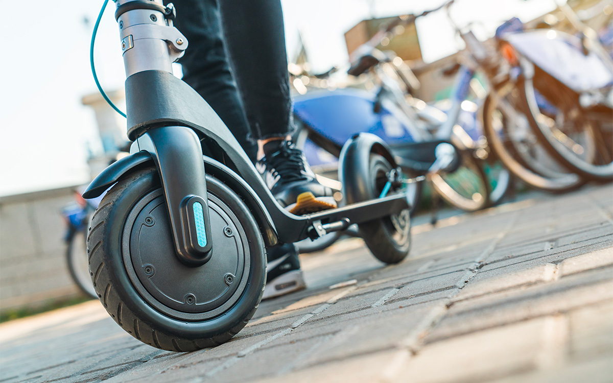 Trottinettes électriques : cet outil de contrôle fait une hécatombe chez les propriétaires d’engins débridés, direction la fourrière