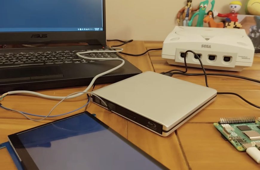 Un bidouilleur fait tourner des DVD sur Dreamcast avec un Raspberry Pi