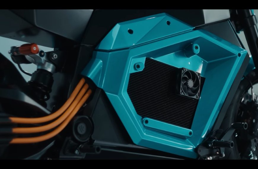 La moto électrique la plus avancée du monde est refroidie par… un vulgaire ventilateur de PC