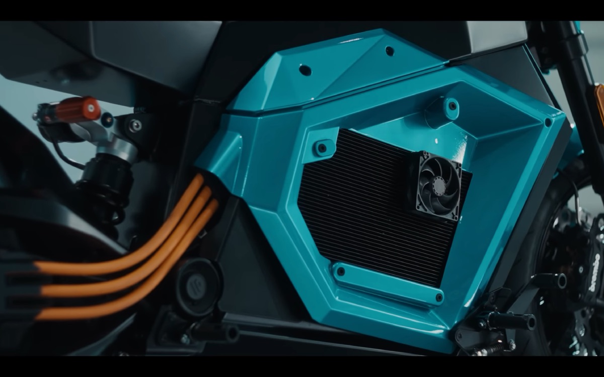 La moto électrique la plus avancée du monde est refroidie par… un vulgaire ventilateur de PC