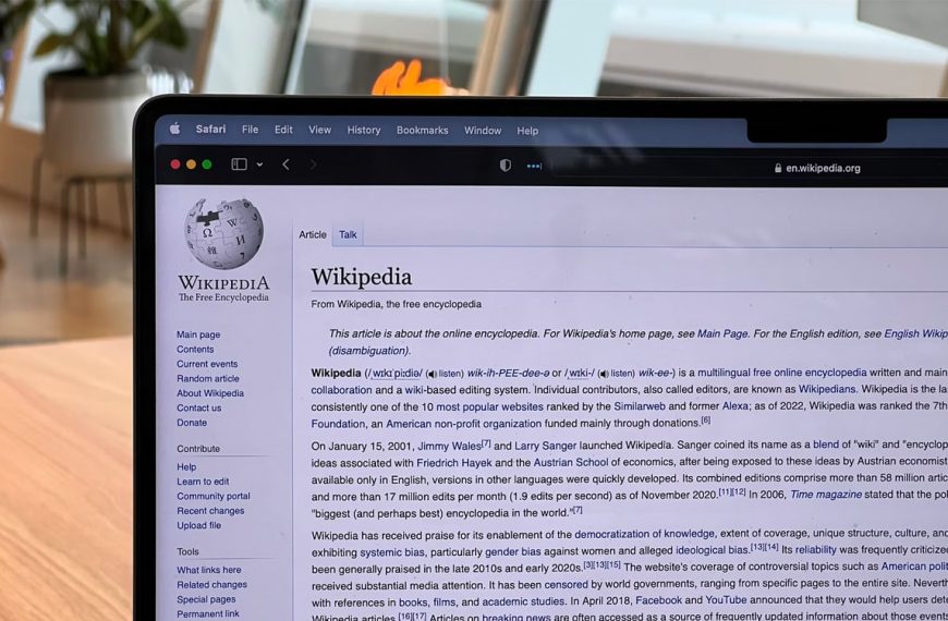 Cette IA s’est-elle vraiment rebellée contre Wikipédia après avoir été bannie du site ?