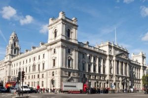 Les impôts britanniques déploient 28 000 licences Copilot 365