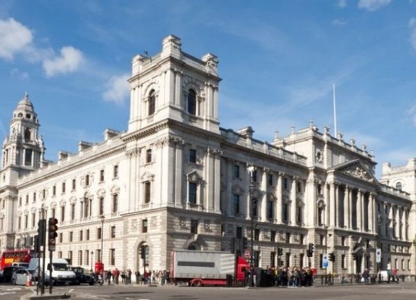 Les impôts britanniques déploient 28 000 licences Copilot 365