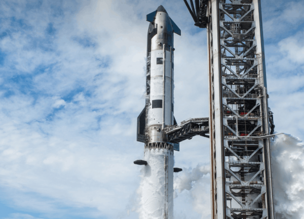 Telex : SpaceX dans le rouge de 41 Md$ avant IPO, GitHub reconnaît une fuite massive de code source, Intuit sabre 17 % de ses effectifs mais jure que l'IA n'y est pour rien,