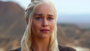 Un auteur génial voudrait reprendre la fin de Game of Thrones de A à Z ! Bonne idée ou flop à prévoir ?
