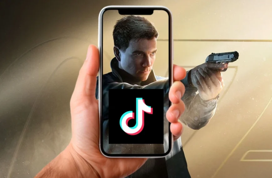 James Bond fait du TikTok ? Cette star s'incruste dans 007 First Light et c'est la pire idée