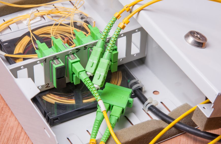 Ces techniciens qui saccagent votre fibre optique ont enfin été rappelés à l’ordre