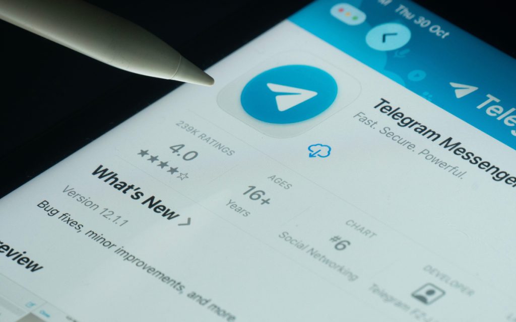 L’Arcom s’attaque au streaming sportif illégal sur Telegram