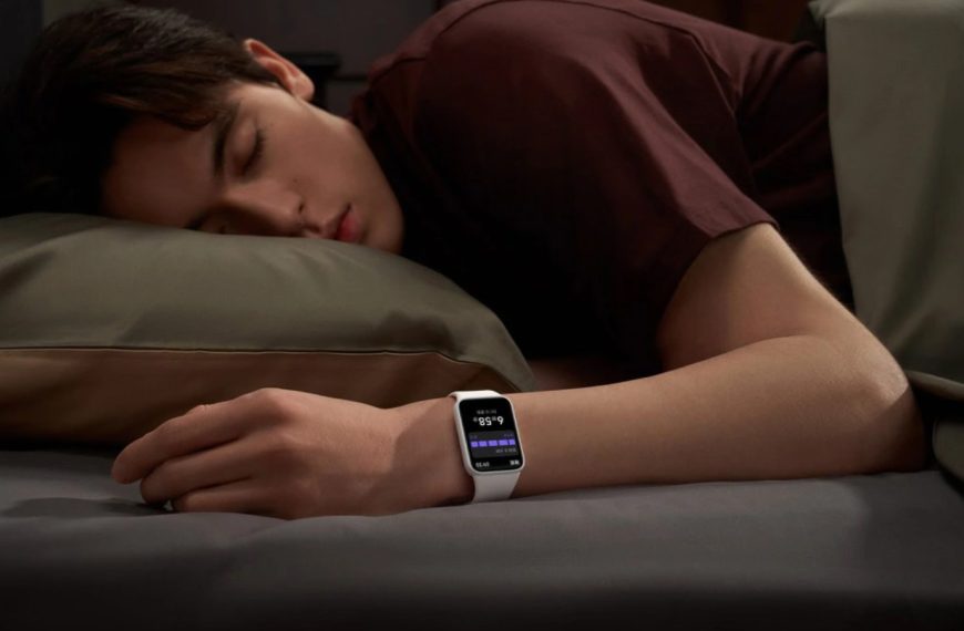 Xiaomi lance son Smart Band 10 Pro, un bracelet connecté à petit prix avec un meilleur suivi du sommeil et de la santé