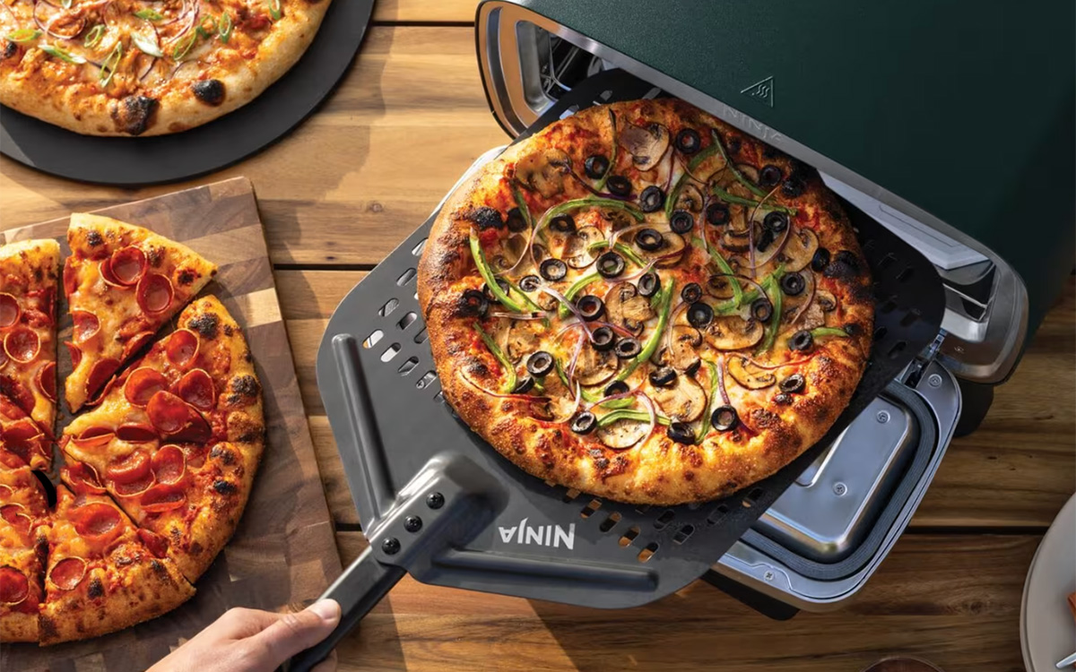 Ninja brade son four à pizza avec cette double promotion : à vous les pizzas faites maison !