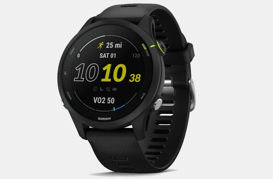 Garmin Forerunner 255 : plus de 200 € de réduction sur la montre connectée sportive de référence