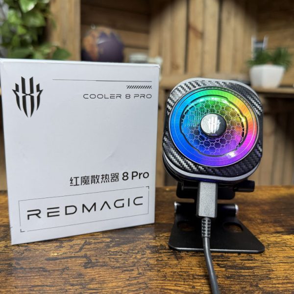 Test RedMagic Cooler Pro 8 : un accessoire extraordinaire, mais pas pratique