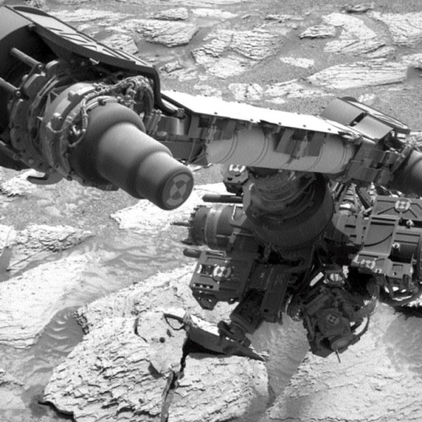 Ce caillou de 13 kg a paralysé le rover Curiosity sur Mars pendant 6 jours