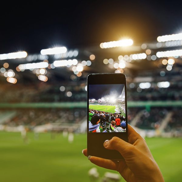 Pour la Coupe du Monde 2026, ce forfait eSIM illimité vous connecte à la fois aux États-Unis et au Canada
