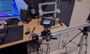 Un slider caméra à trois axes bricolé avec des pièces d'imprimante 3D