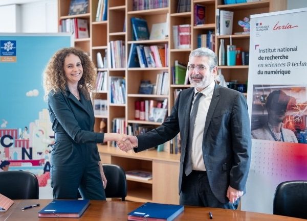La Cnaf contribue au projet open source Catala de l'Inria