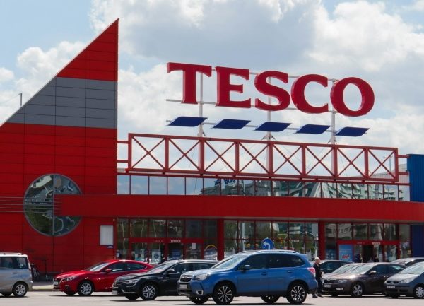 En attendant le procès avec Broadcom, Tesco abandonne progressivement VMware