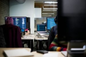L'autonomie des agents IA de codage multiplie les risques