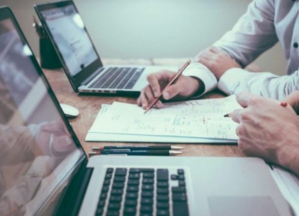 Les responsables IT face au chaos tarifaire du SaaS et de l'IA
