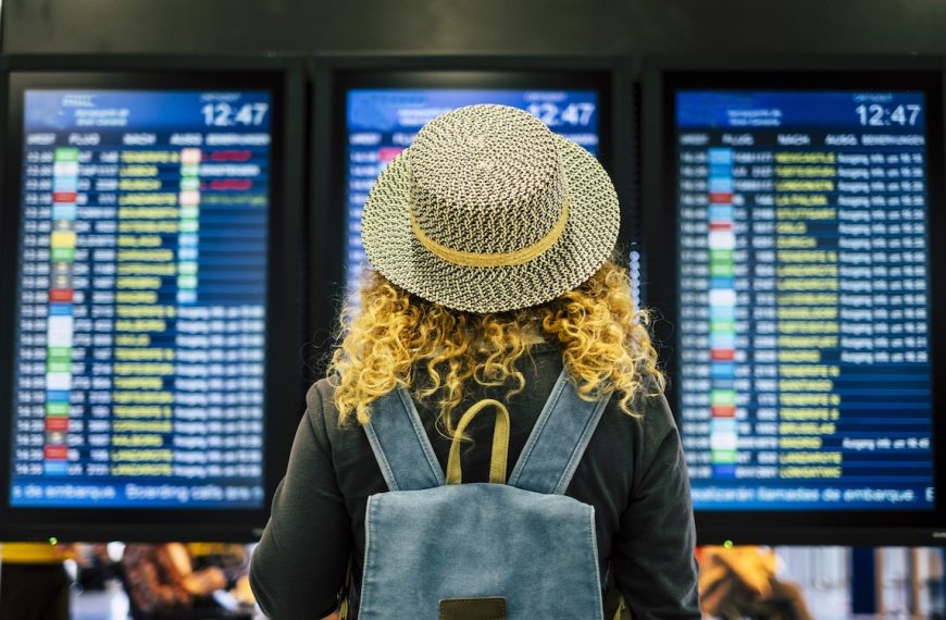 Votre smartphone peut-il être saisi à l’aéroport ? Cette affaire relance le débat