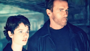 « Il m'a pété au visage » : cette actrice en veut encore à Arnold Schwarzenegger 27 ans après le tournage de ce film d'action