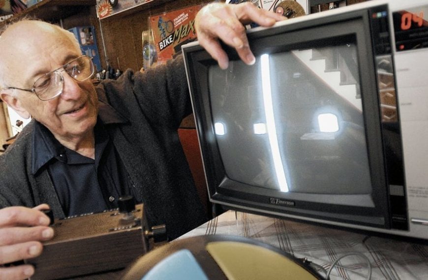Né en 1922, ce vétéran de la Seconde Guerre mondiale a inventé les consoles de jeu modernes