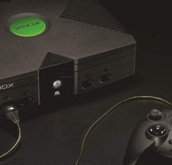 En 2001, alors que la PS2 venait de sortir, Microsoft embellissait la réalité pour vendre sa Xbox