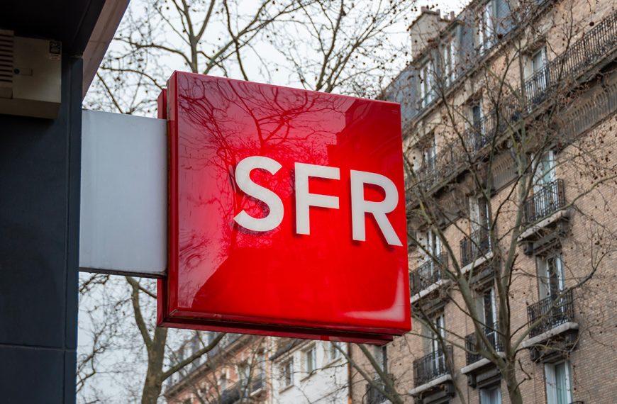 Rachat de SFR : pas de changement de carte SIM, mais Orange, Free et Bouygues vont fermer plus de 75 % des boutiques
