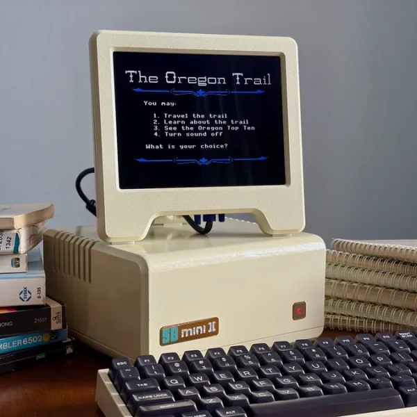 SB-mini-II – Il reconstruit un Apple II Plus de zéro