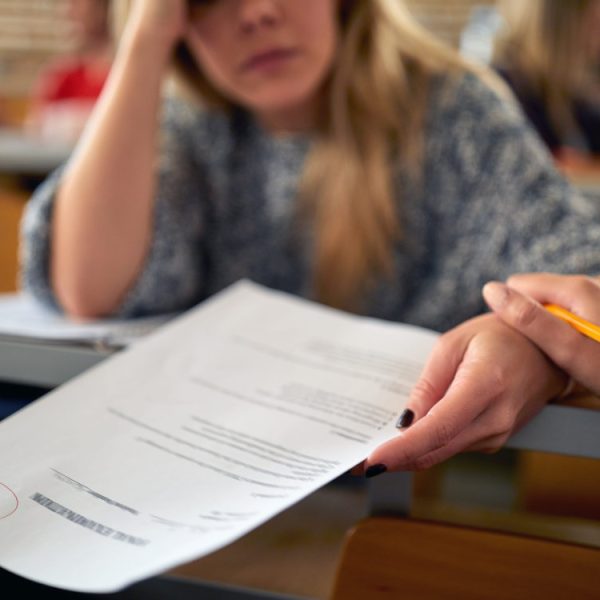 Il devient riche en passant des examens en ligne à la place d’étudiants avant d’écoper de 3 ans de prison