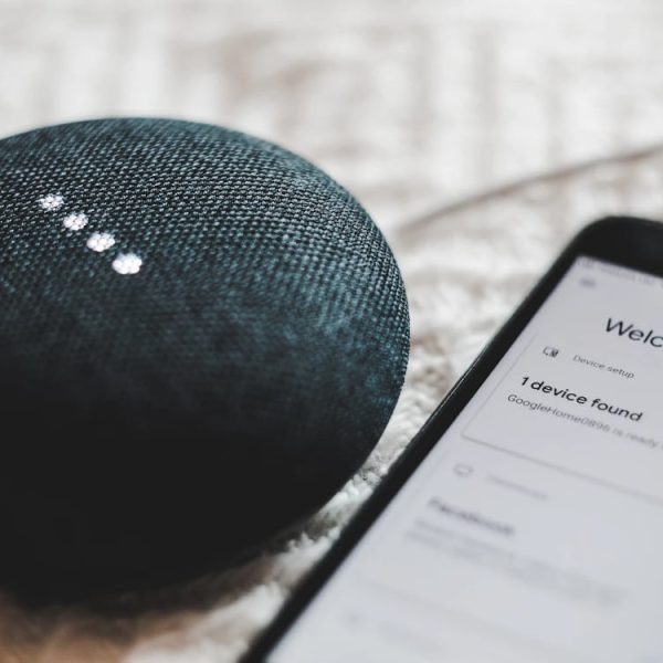 Google Home : le constructeur confirme le lancement imminent de la nouvelle enceinte connectée