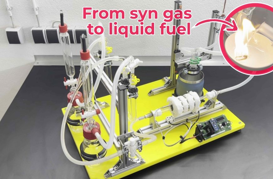 Il fabrique de l'essence à partir de gaz dans son labo