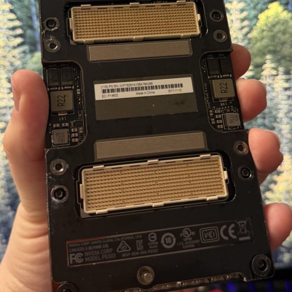 Il glisse un GPU de datacenter dans son PC gaming pour faire tourner une IA en local