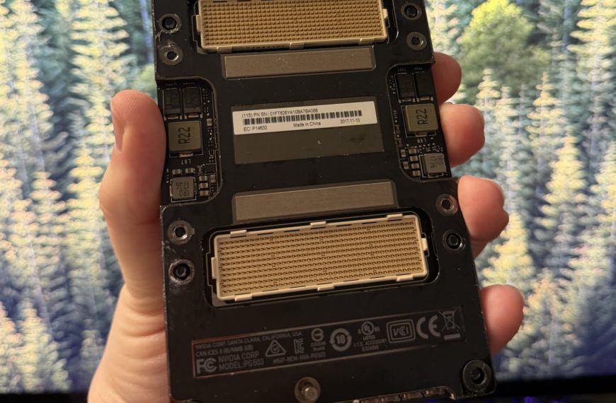 Il glisse un GPU de datacenter dans son PC gaming pour faire tourner une IA en local