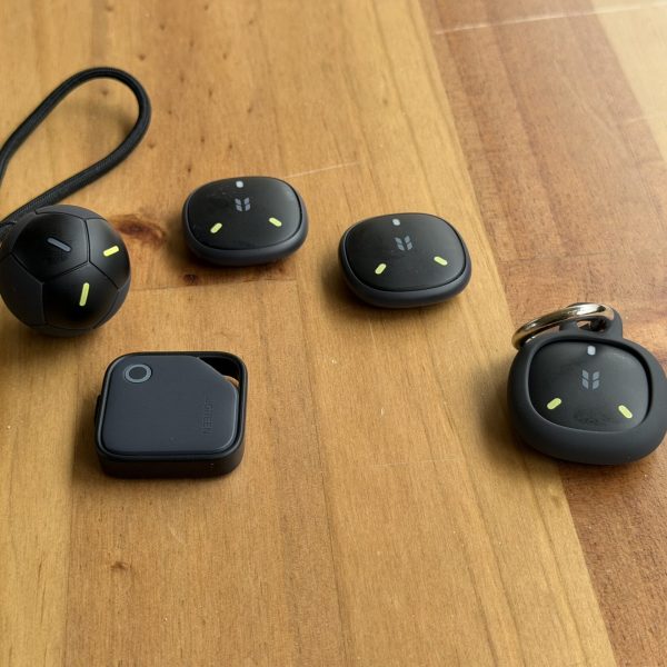 J'ai testé les UGREEN FineTrack 2.0, des traceurs qui ne ressemblent pas à des AirTags (et tant mieux)