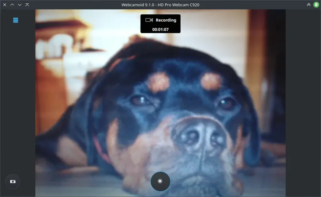 Webcamoid, ou comment fabriquer une fausse webcam sous Linux sans toucher à une ligne de commande