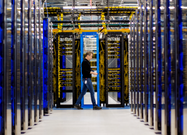 AWS et Microsoft chassent sur les terres des intégrateurs