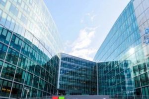 Microsoft et Mistral renforcent leur partenariat dans l'IA