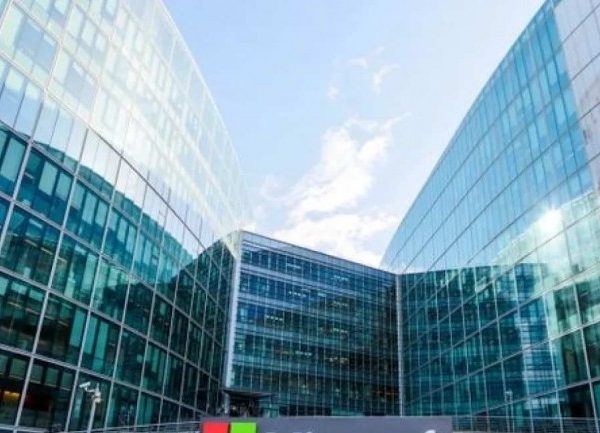 Microsoft et Mistral renforcent leur partenariat dans l'IA
